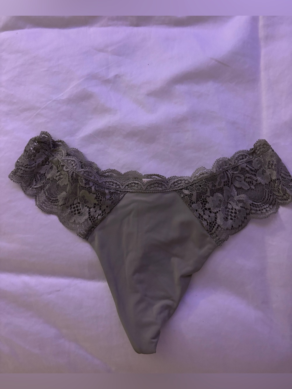 Women’s lace olive green thong